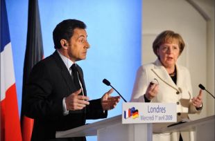 O francés Sarkozy e a alemá Merkel mantiñan unha postura discordante coa de EUA