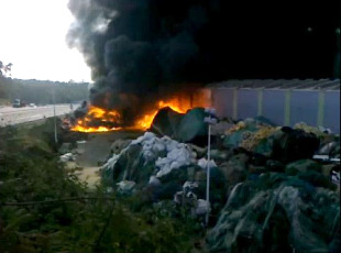 O incendio puxo en xaque aos servizos de emerxencias durante case 48 horas